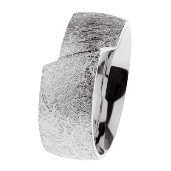 Ernstes Design, Ring, R740